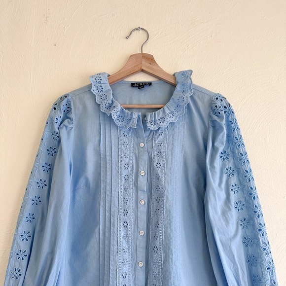 J Crew Eyelet Trim Button Up Blouse Sz Small - Picture 4 of 8